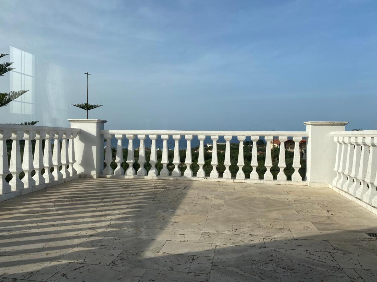 Theros Villa Plános Esterno foto