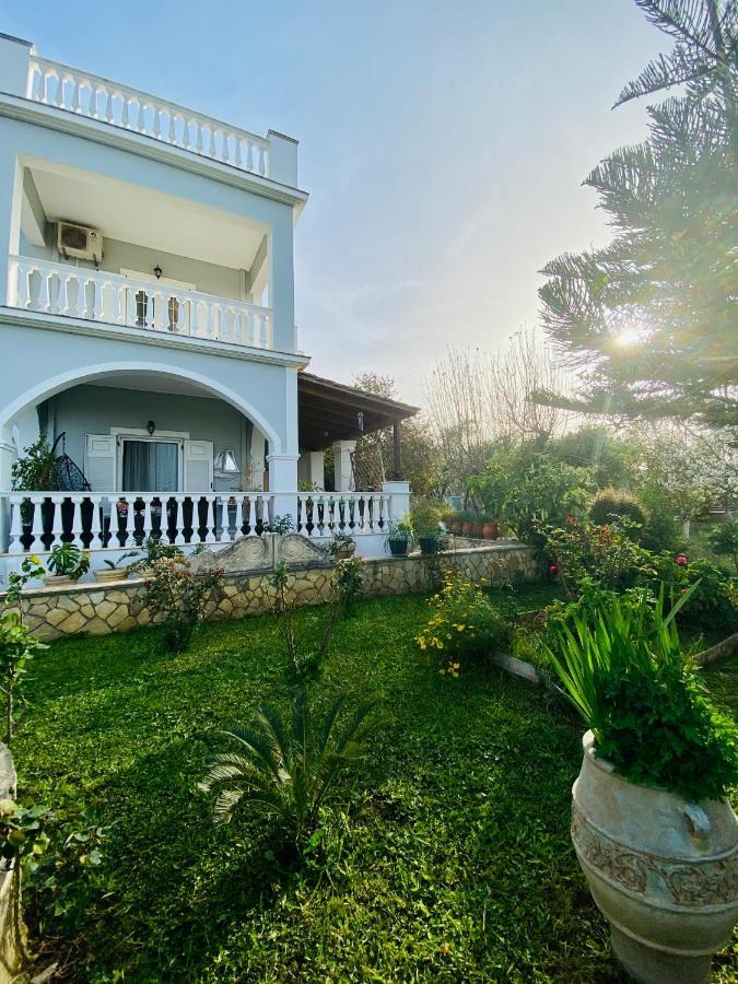 Theros Villa Plános Esterno foto